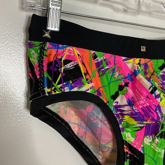 Vuthy Speedo in Edgy Multicolor with Chains & Studs - Picture 3 of 5
